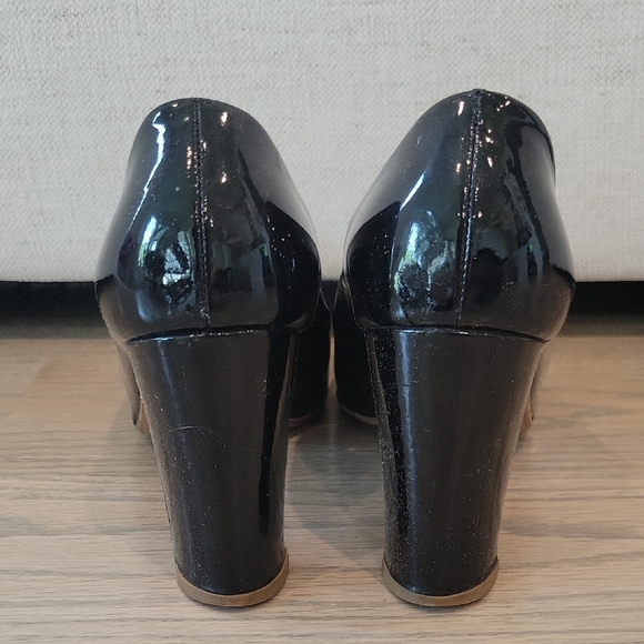 Italian Patent Leather Pumps - Picture 6 of 11